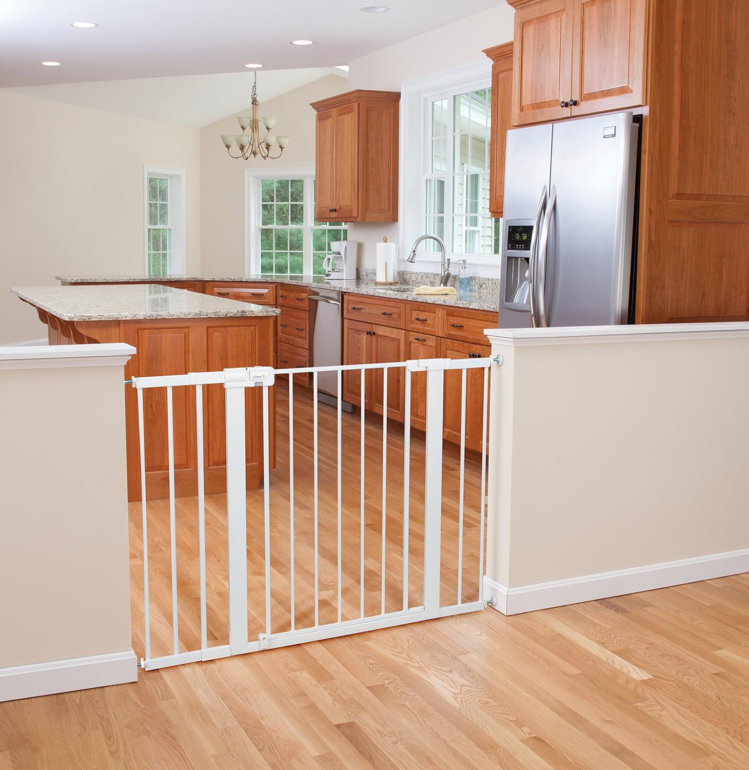 Safety 1st Extra Wide Baby Gate for Doorway 36 Tall Adjustable